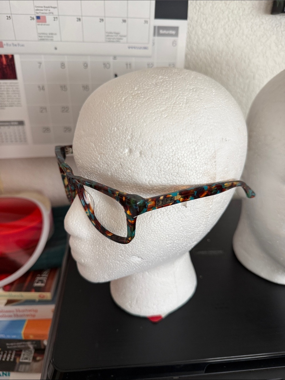 Diff eyewear RILEY FRAMES ONLY. Would make cool eyeglasses